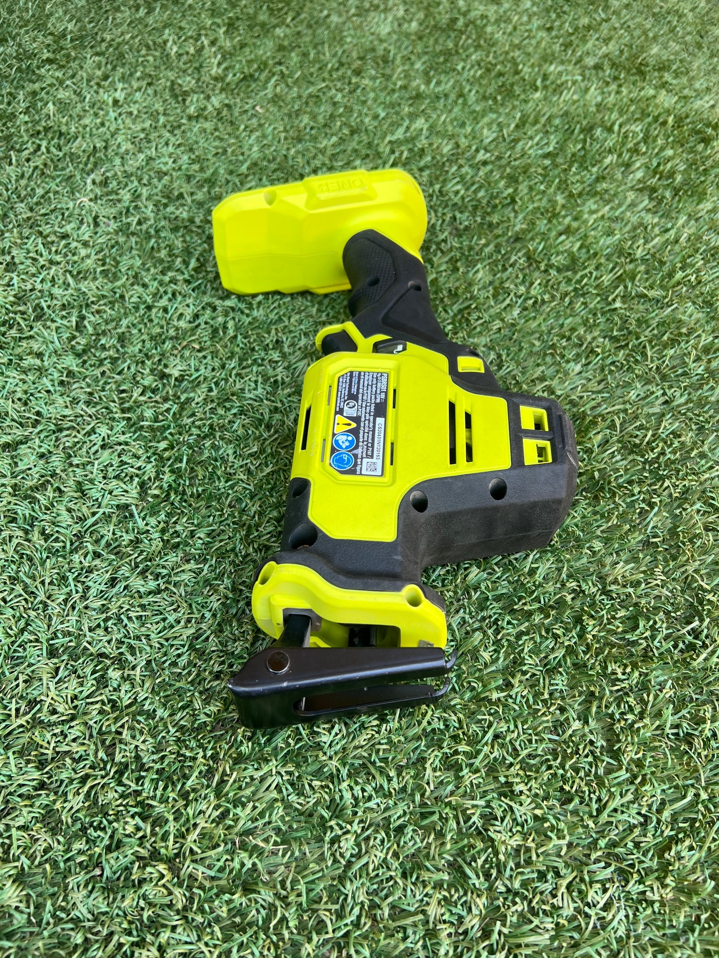 RYOBI ONE+ HP 18V Brushless Cordless Compact One-Handed Reciprocating Saw (Tool Only)