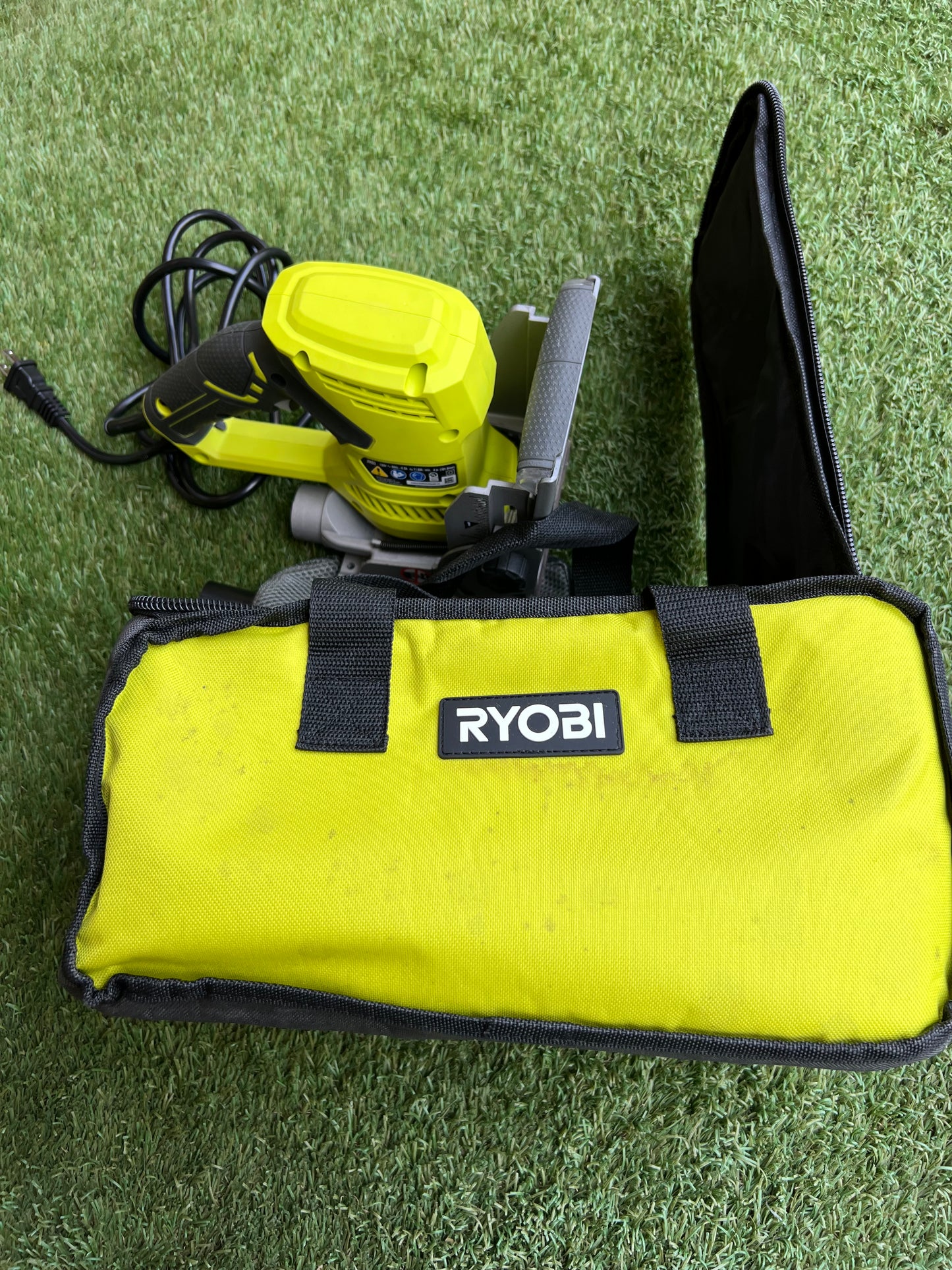 RYOBI 6 Amp Corded AC Biscuit Joiner Kit with Dust Collector and Bag