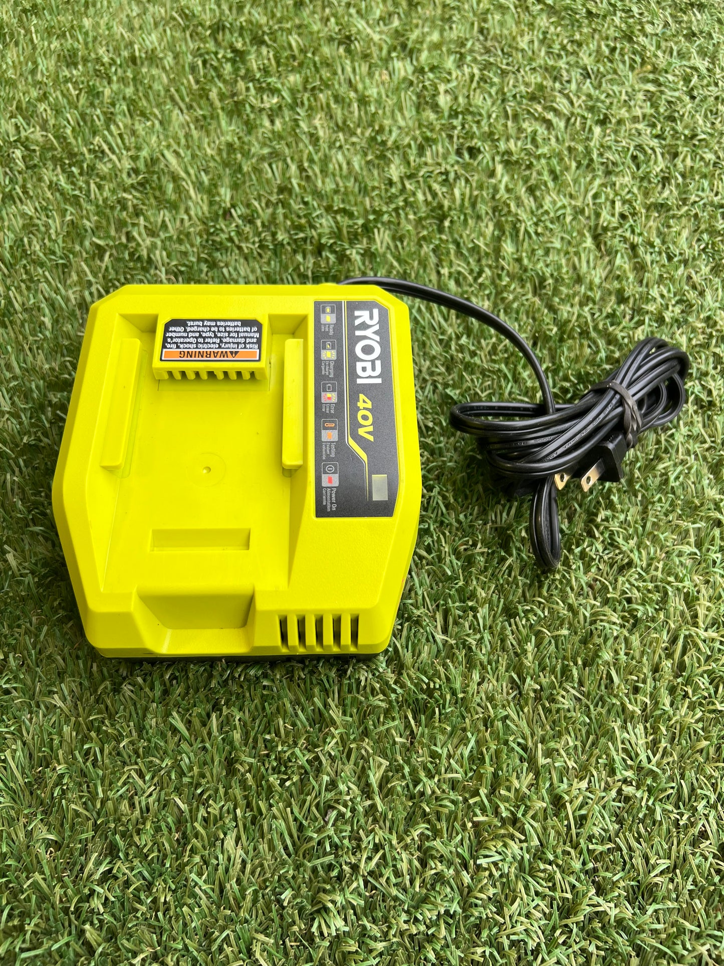 RYOBI 40-Volt Lithium-Ion Fast Charger