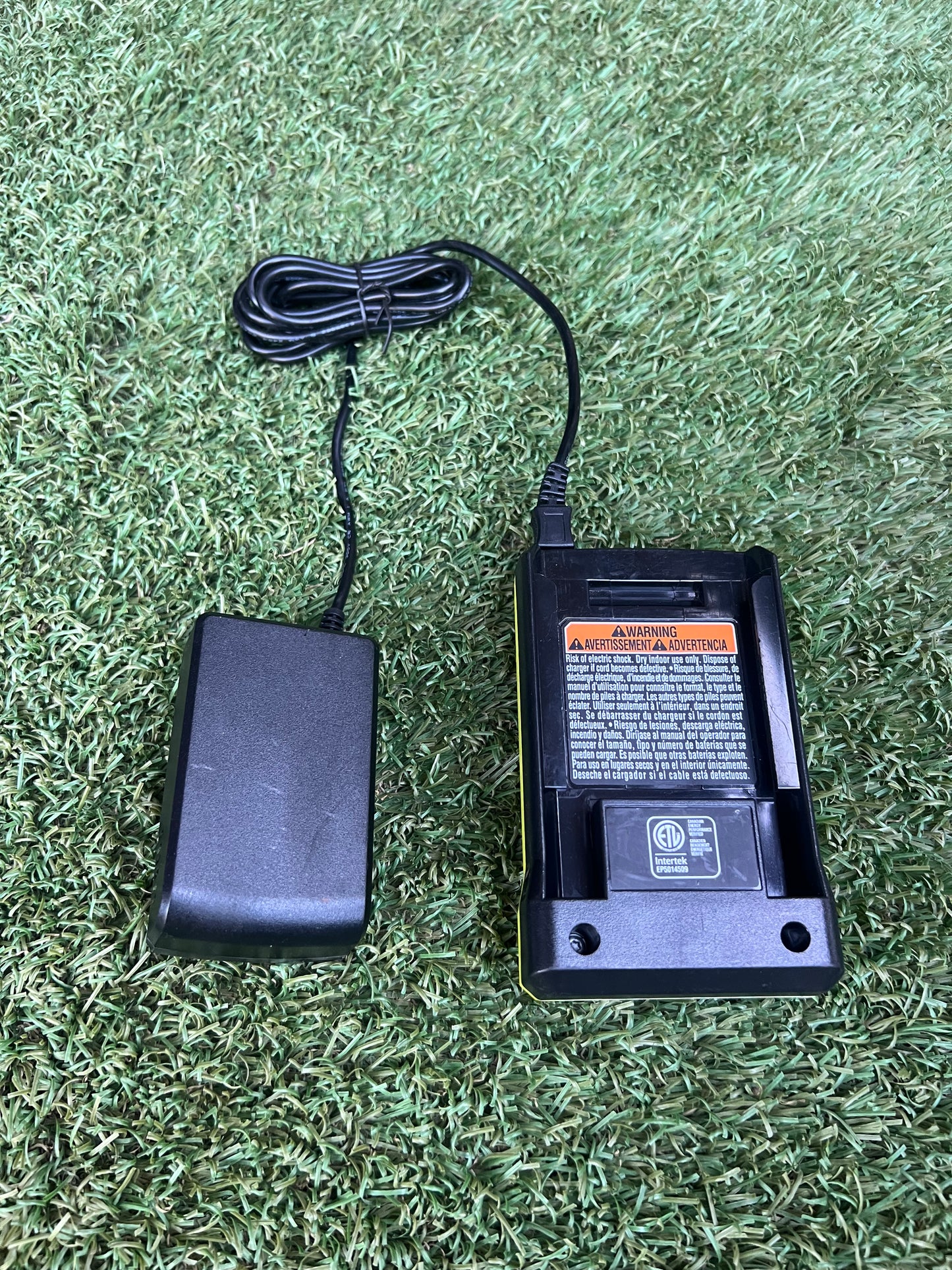 RYOBI 40V Lithium-Ion Charger