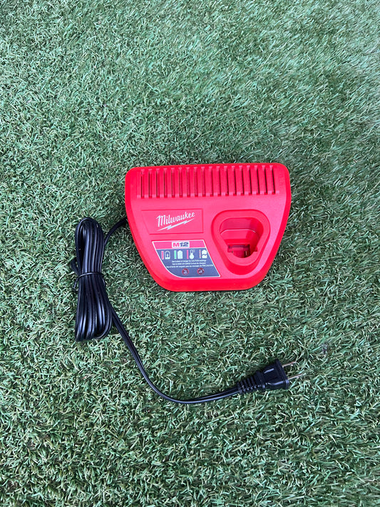 Milwaukee M12 12-Volt Lithium-Ion Battery Charger