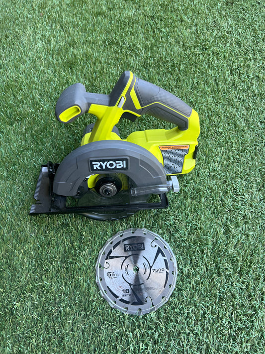 RYOBI ONE+ 18V Cordless 5 1/2 in. Circular Saw (Tool Only)