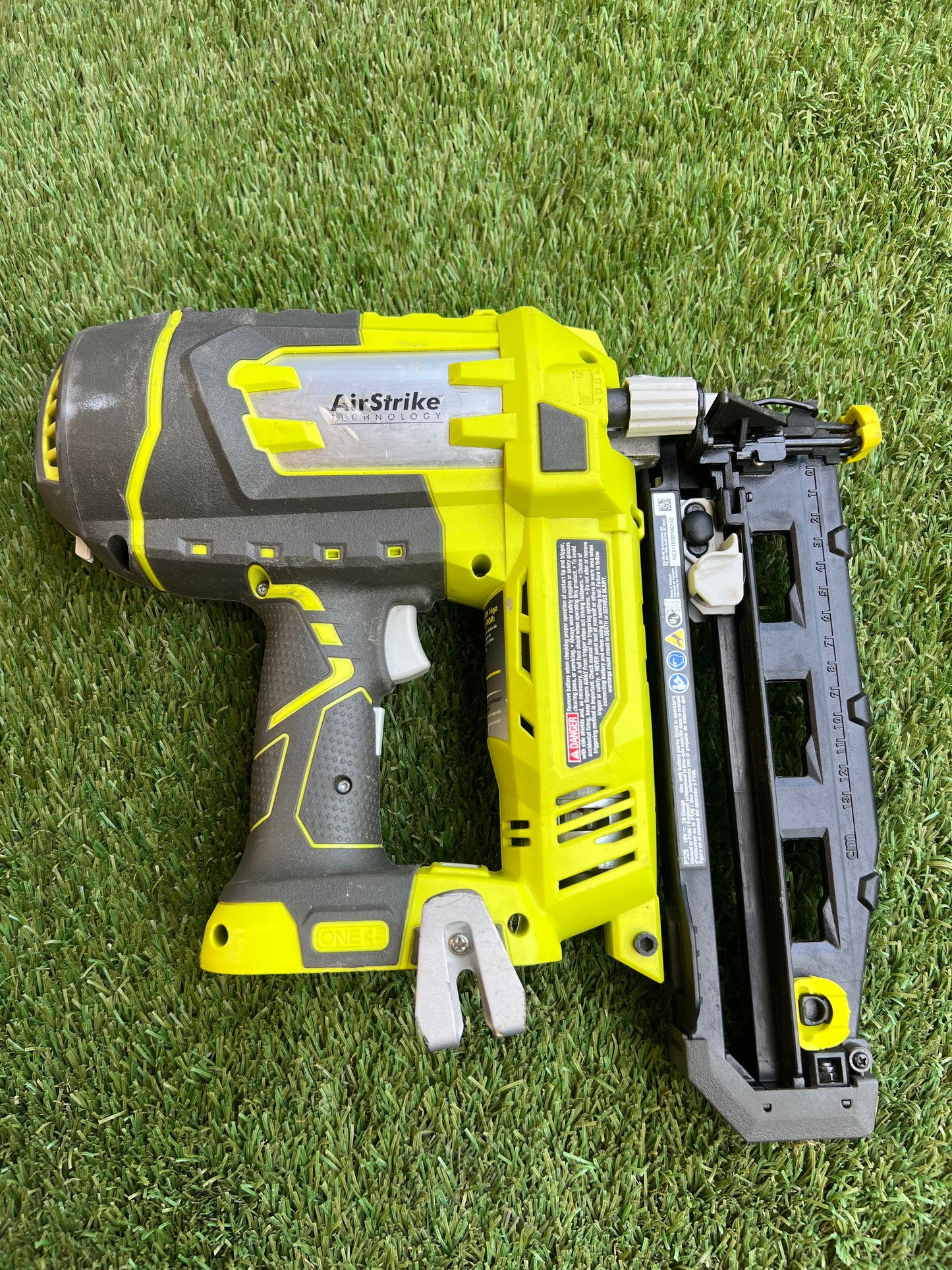 RYOBI ONE+ 18V AirStrike 16-Gauge Cordless Finish Nailer (Tool Only)